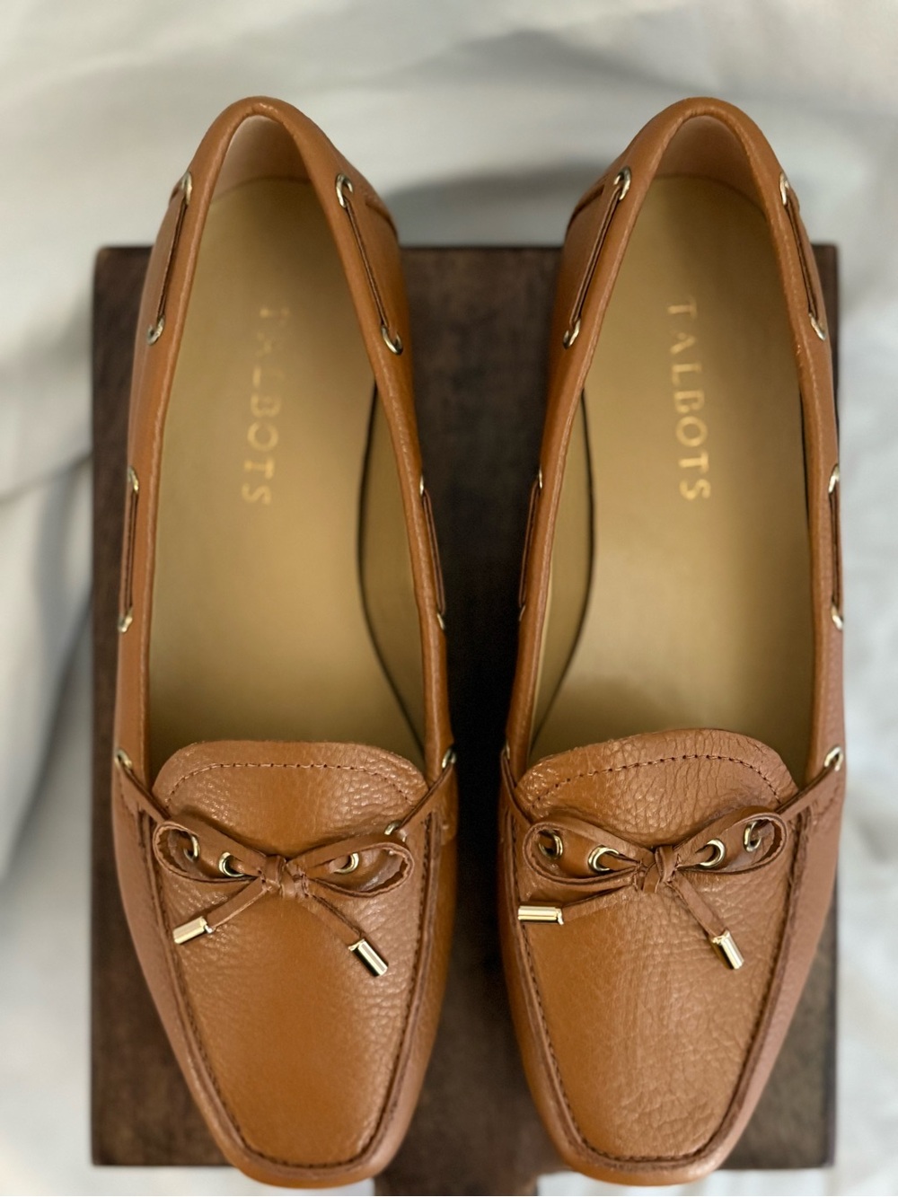 Talbots Cognac Brown Leather Bow Loafers